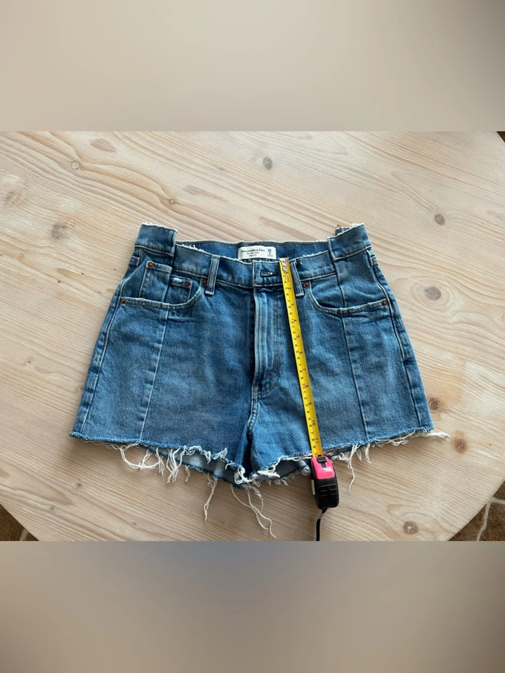 Abercrombie & Fitch The Mom Short High Rise Denim Short Size 28 - Picture 6 of 6